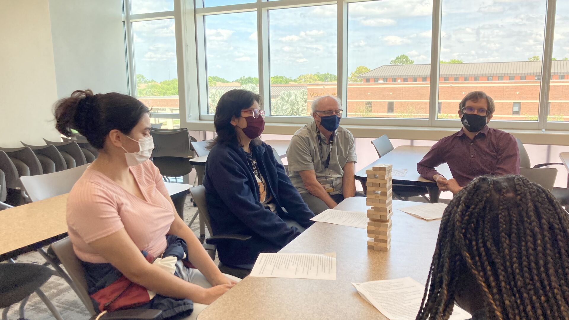 Café Francophone helps students learn French post-pandemic 2